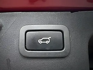 Used 2016 Land Rover Discovery Sport Hse Luxury Red - Interior and Exterior details 15