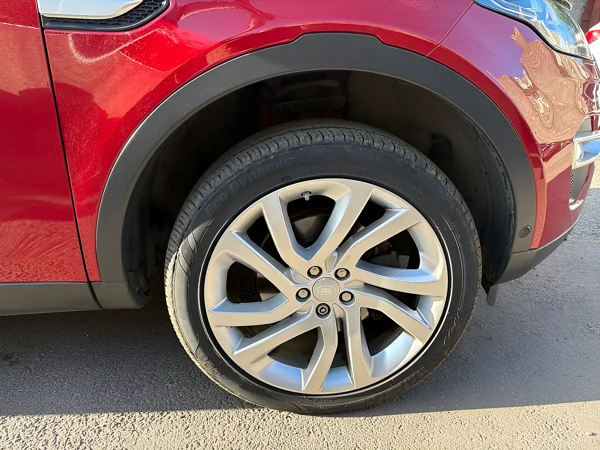 Used 2016 Land Rover Discovery Sport Hse Luxury Red - Interior and Exterior details 16