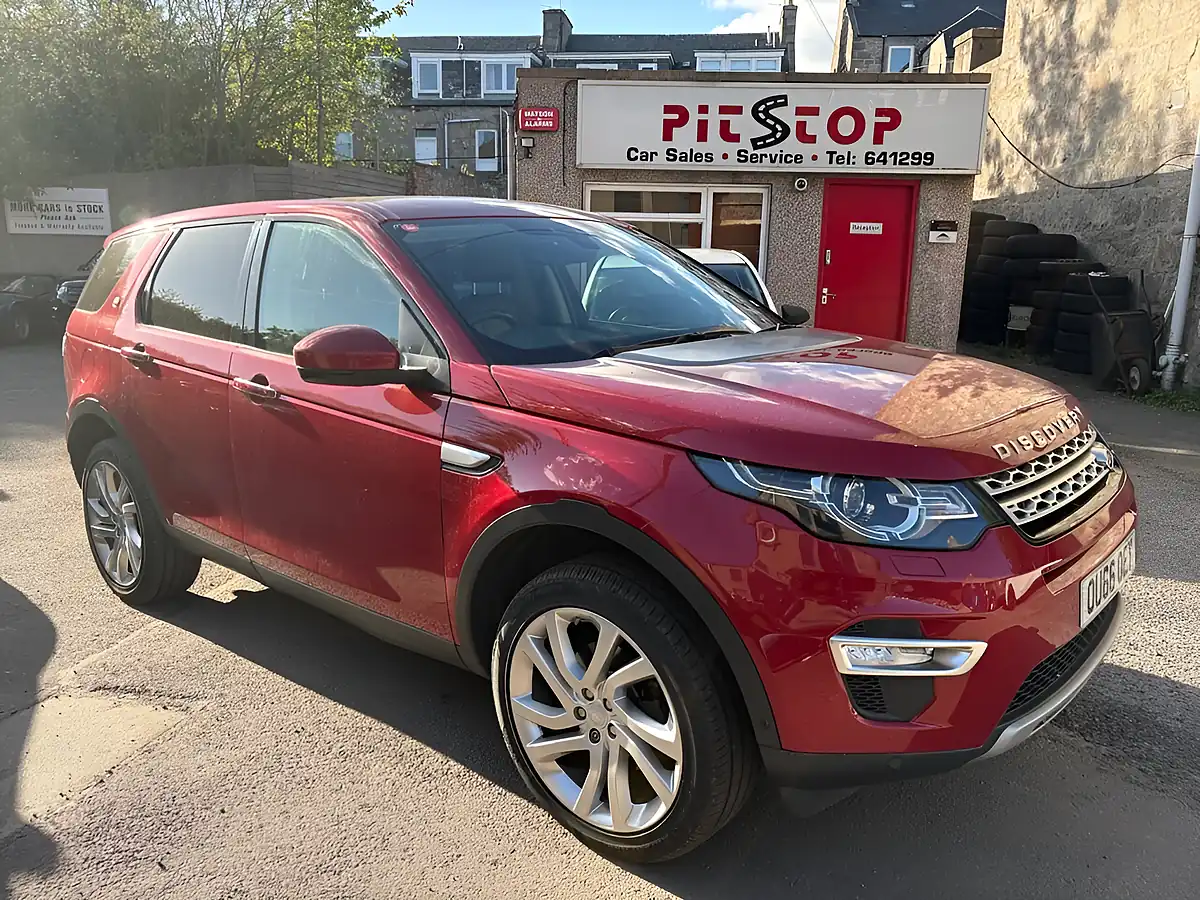 Used 2016 Land Rover Discovery Sport Hse Luxury Red - Interior and Exterior details 3