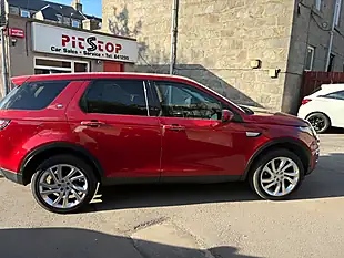 Used 2016 Land Rover Discovery Sport Hse Luxury Red - Interior and Exterior details 5