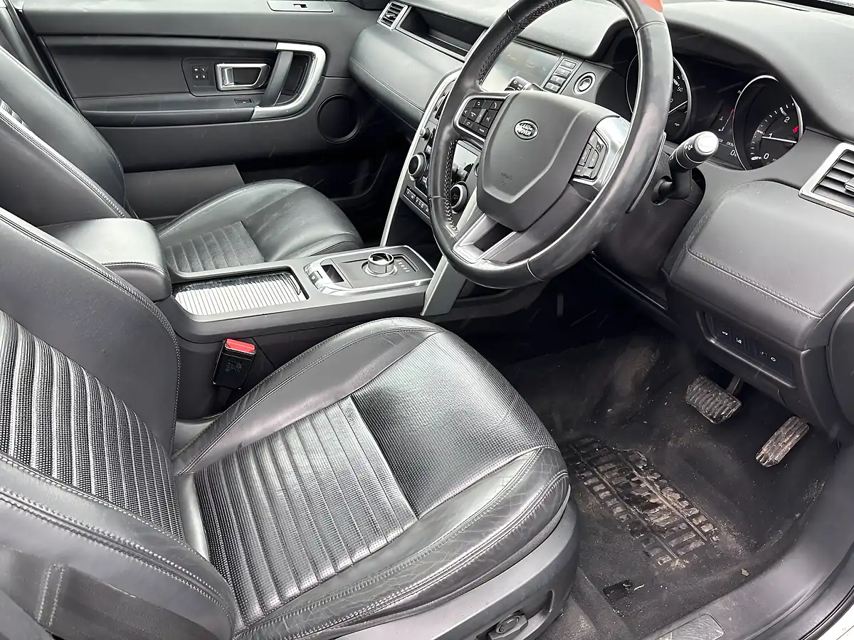 Used 2016 Land Rover Discovery Sport Hse Luxury Silver - Interior and Exterior details 14
