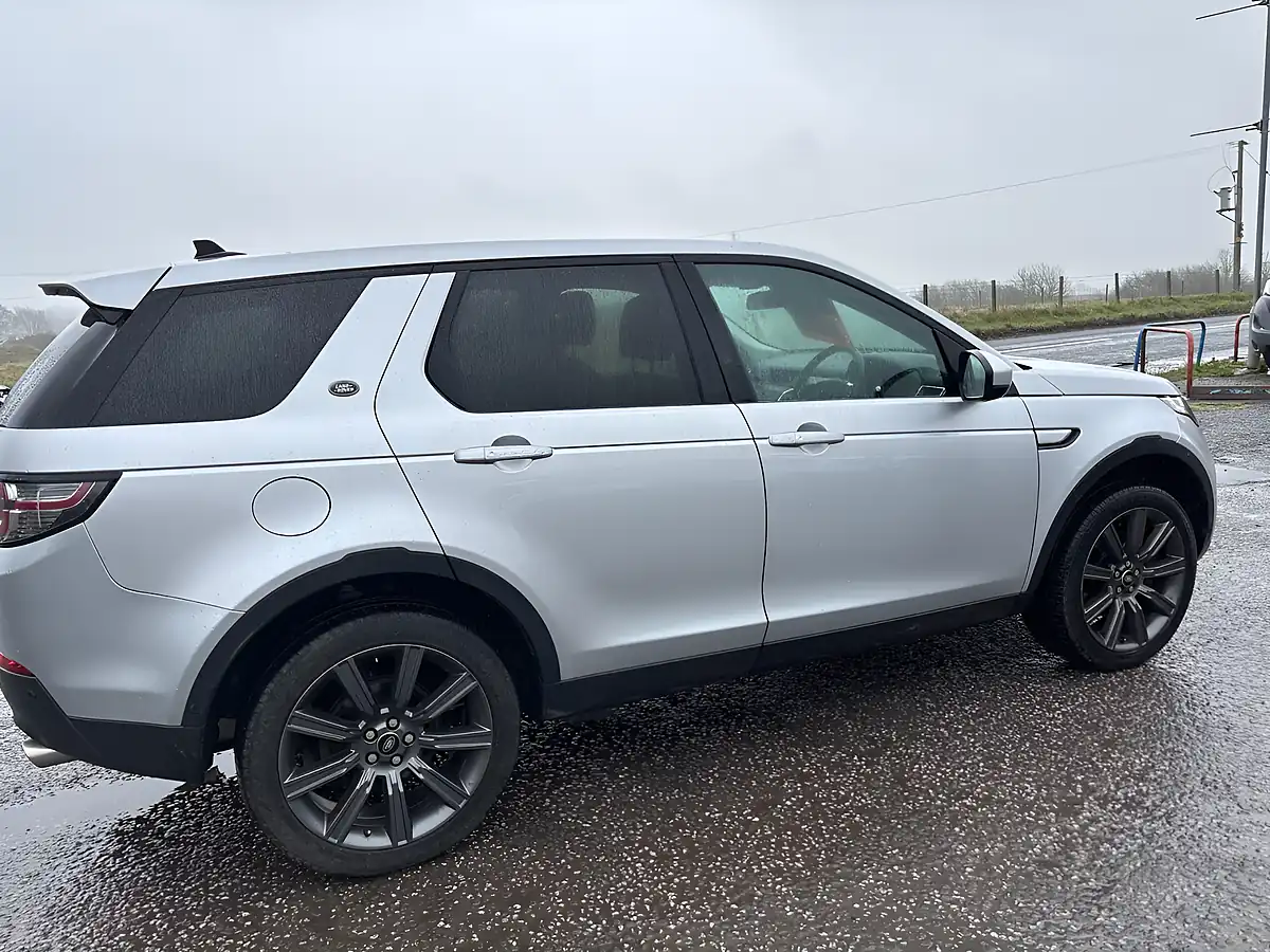 Used 2016 Land Rover Discovery Sport Hse Luxury Silver - Interior and Exterior details 3