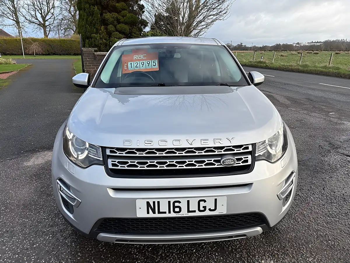 Used 2016 Land Rover Discovery Sport Hse Luxury Silver - Interior and Exterior details 8