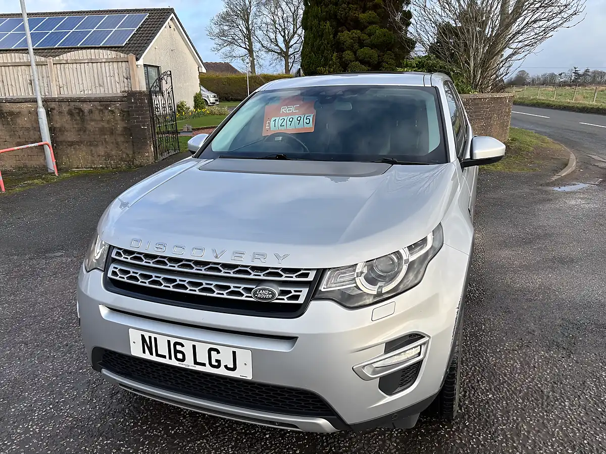 Used 2016 Land Rover Discovery Sport Hse Luxury Silver - Interior and Exterior details 9