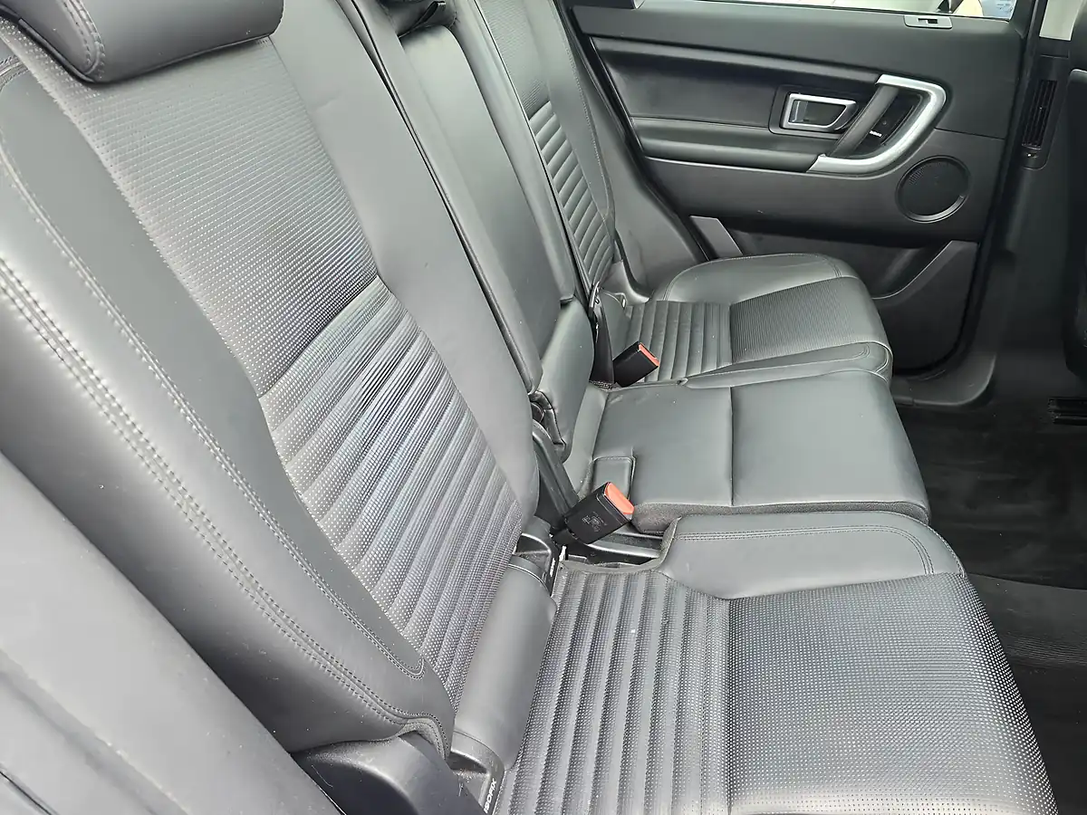 Used 2016 Land Rover Discovery Sport Hse Luxury Silver - Interior and Exterior details 13