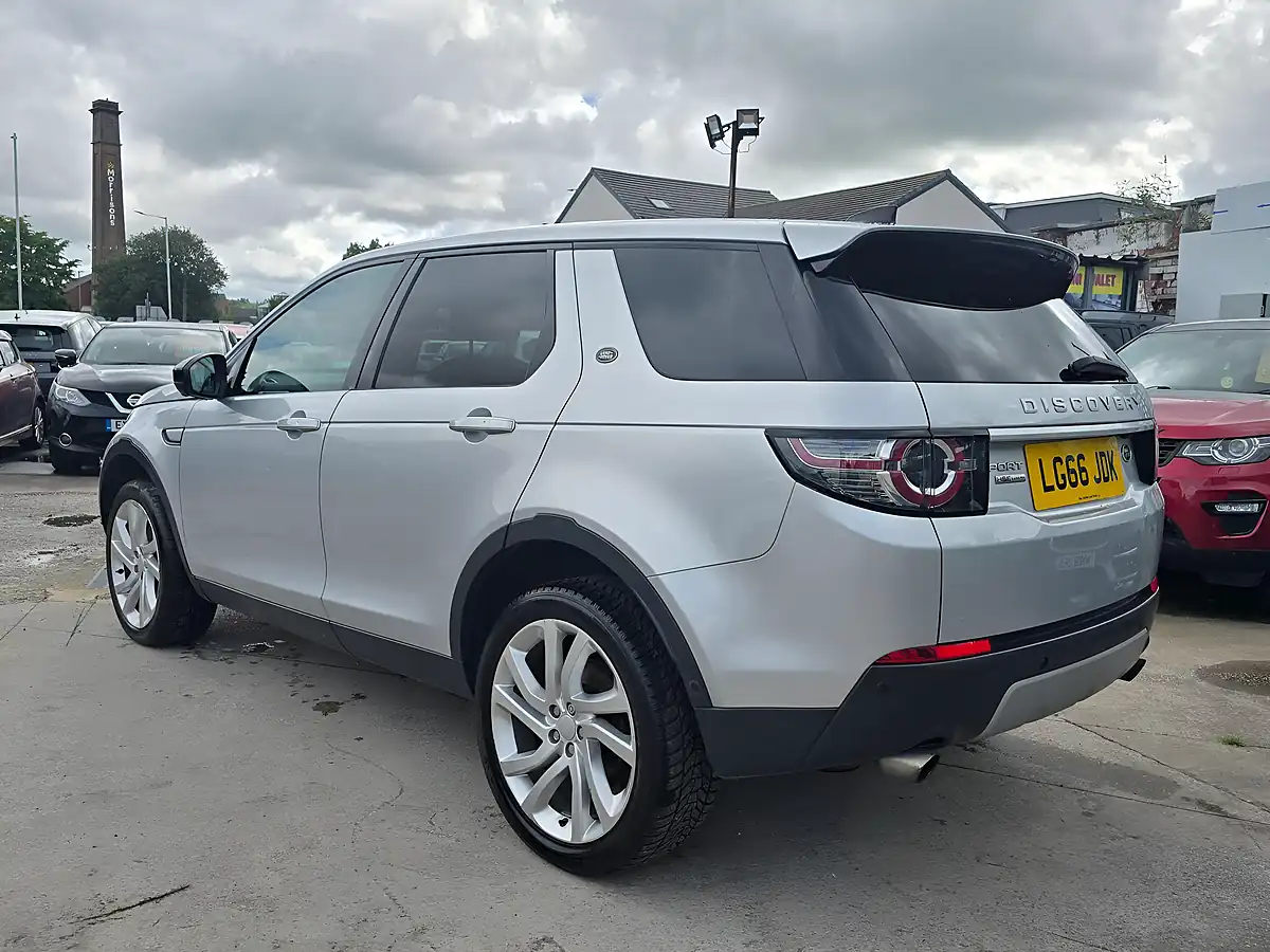 Used 2016 Land Rover Discovery Sport Hse Luxury Silver - Interior and Exterior details 5