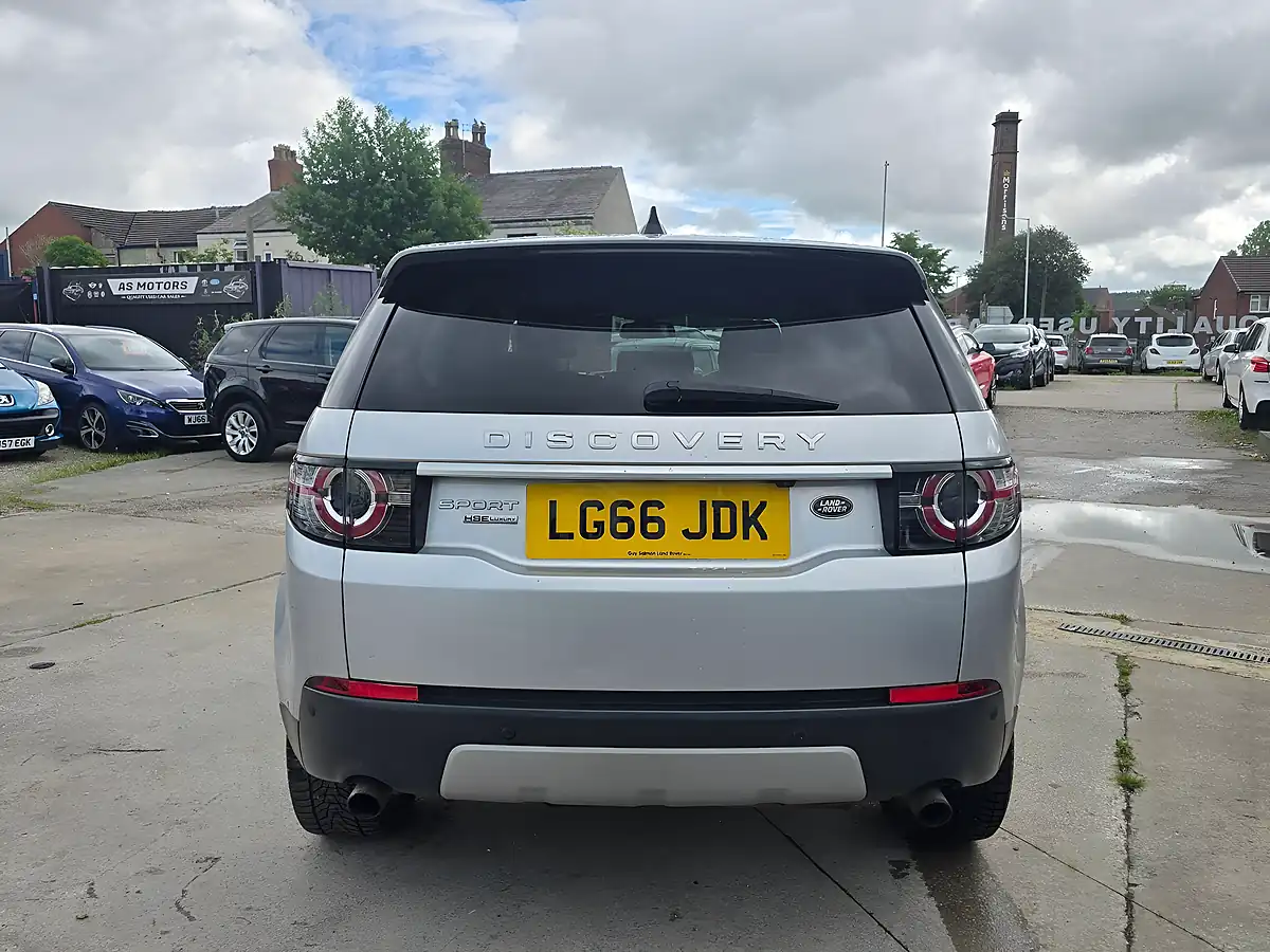 Used 2016 Land Rover Discovery Sport Hse Luxury Silver - Interior and Exterior details 6