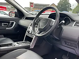 Used 2016 Land Rover Discovery Sport Hse Red - Interior and Exterior details 10