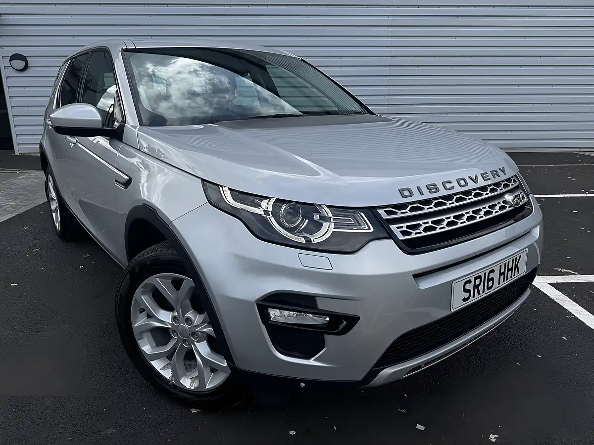 Used 2016 Land Rover Discovery Sport Hse Silver - Interior and Exterior details 2