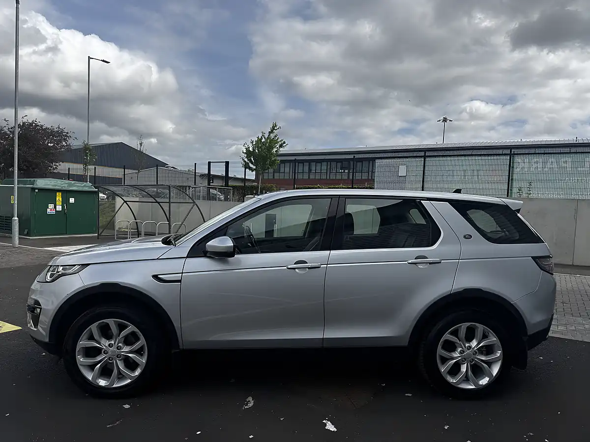 Used 2016 Land Rover Discovery Sport Hse Silver - Interior and Exterior details 7