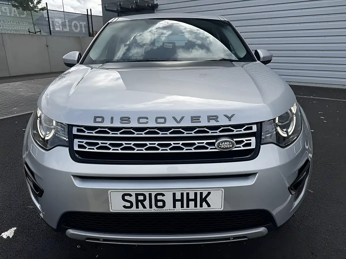 Used 2016 Land Rover Discovery Sport Hse Silver - Interior and Exterior details 8