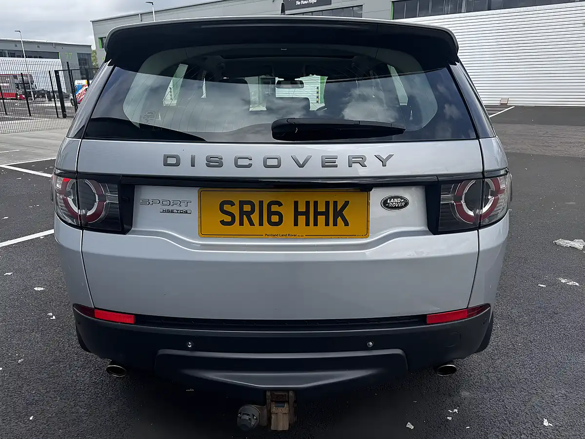 Used 2016 Land Rover Discovery Sport Hse Silver - Interior and Exterior details 9