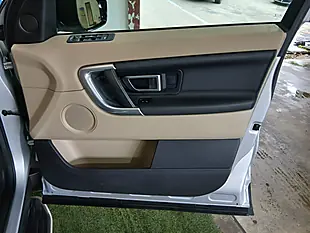 Used 2016 Land Rover Discovery Sport Hse Silver - Interior and Exterior details 10