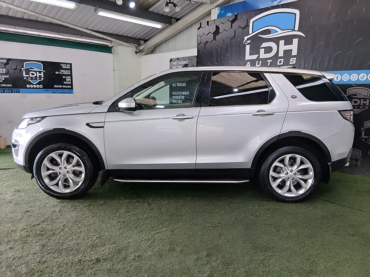 Used 2016 Land Rover Discovery Sport Hse Silver - Interior and Exterior details 6