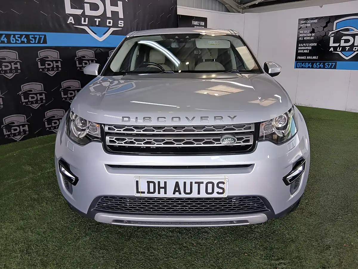 Used 2016 Land Rover Discovery Sport Hse Silver - Interior and Exterior details 8