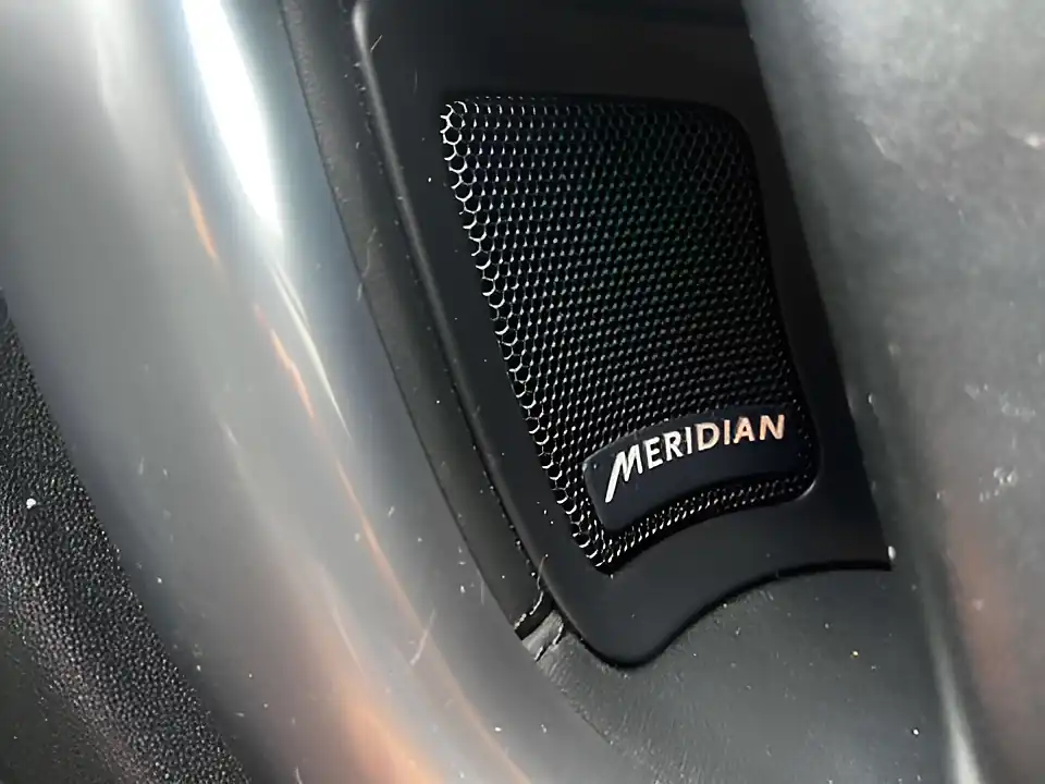 Used 2016 Land Rover Discovery Sport Luxury Hse Grey - Interior and Exterior details 18