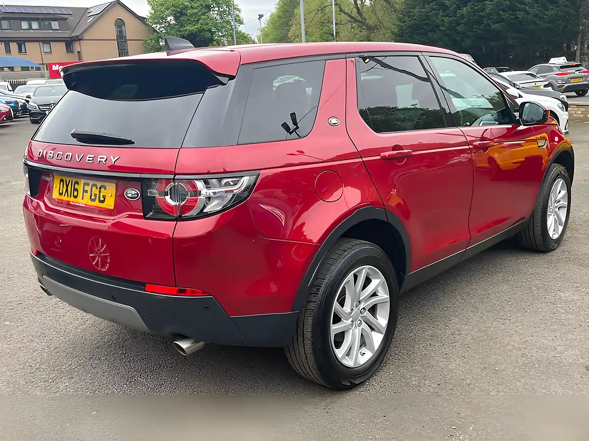Used 2016 Land Rover Discovery Sport Se Red - Interior and Exterior details 8