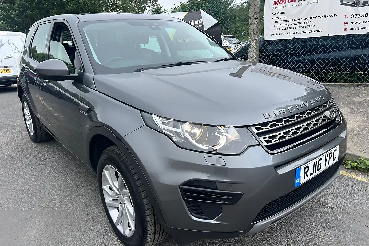 Used 2016 Land Rover Discovery Sport Se Silver - Interior and Exterior details 6