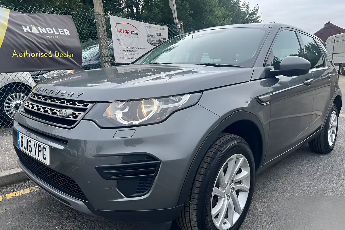 Used 2016 Land Rover Discovery Sport Se Silver - Interior and Exterior details 7