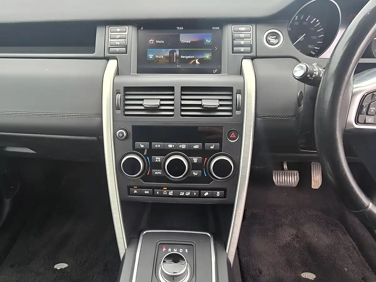 Used 2016 Land Rover Discovery Sport Se Tech Black - Interior and Exterior details 10