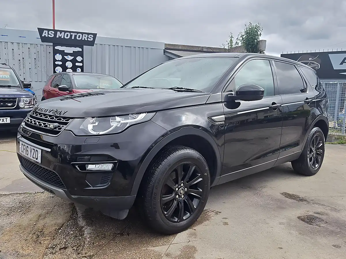 Used 2016 Land Rover Discovery Sport Se Tech Black - Interior and Exterior details 3