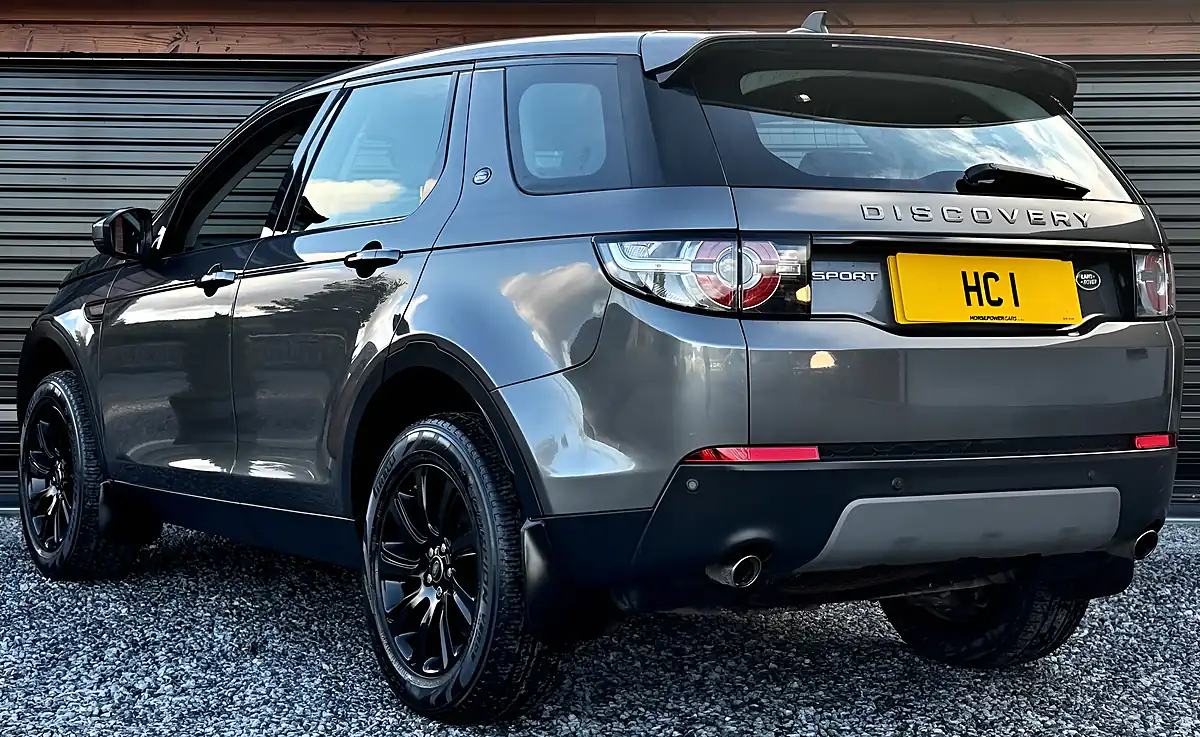 Used 2016 Land Rover Discovery Sport Se Tech Corris Grey - Interior and Exterior details 2