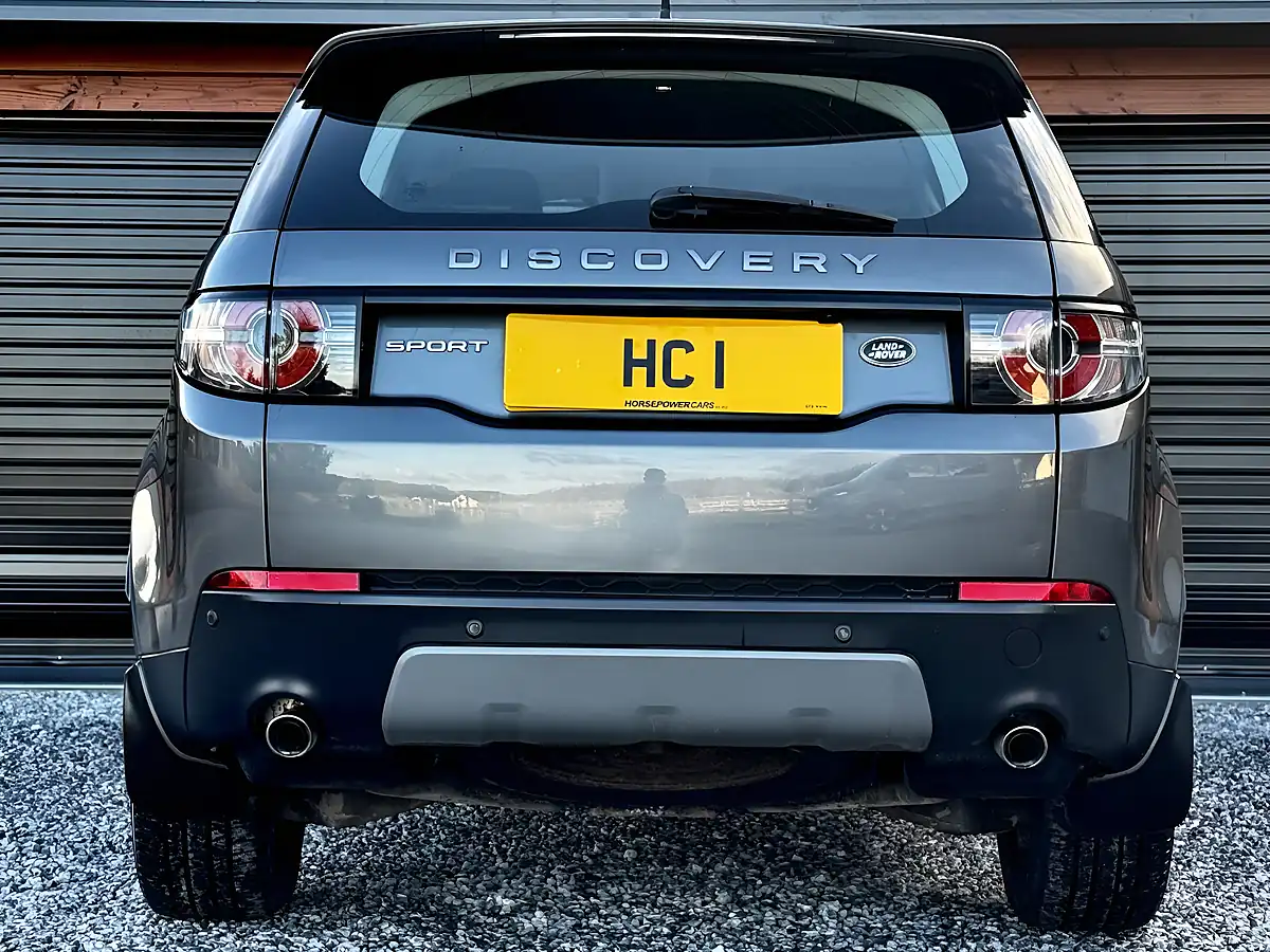 Used 2016 Land Rover Discovery Sport Se Tech Corris Grey - Interior and Exterior details 4