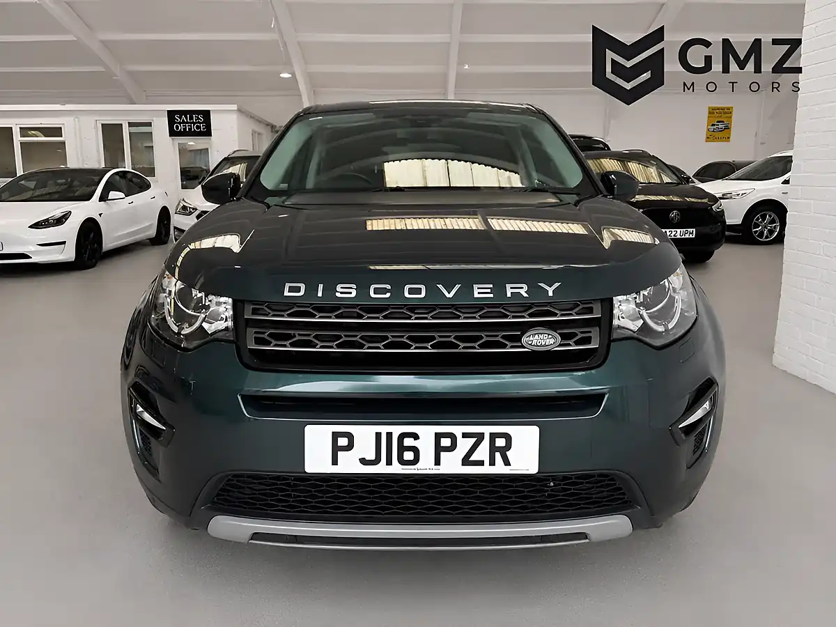 Used 2016 Land Rover Discovery Sport Se Tech Green - Interior and Exterior details 2
