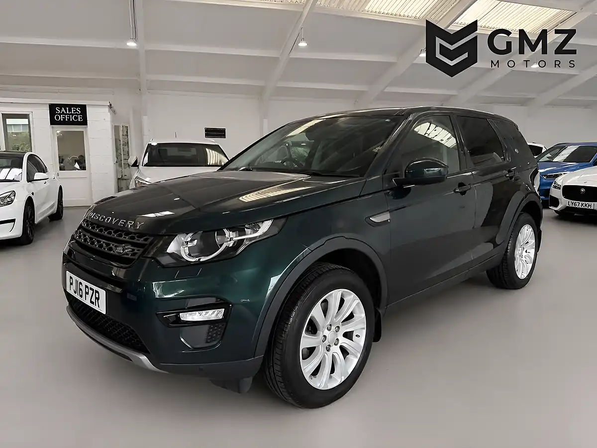Used 2016 Land Rover Discovery Sport Se Tech Green - Interior and Exterior details 3