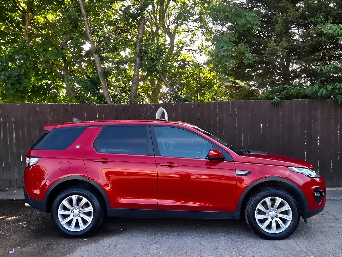 Used 2016 Land Rover Discovery Sport Se Tech Red - Interior and Exterior details 7