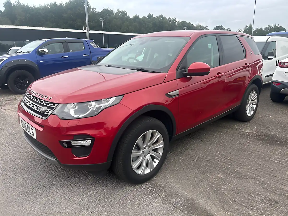 Used 2016 Land Rover Discovery Sport Se Tech Red - Front View