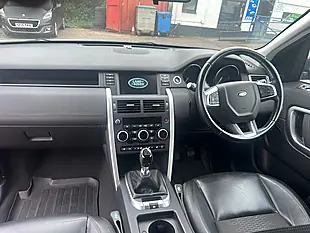Used 2016 Land Rover Discovery Sport Se Tech Red - Interior and Exterior details 10