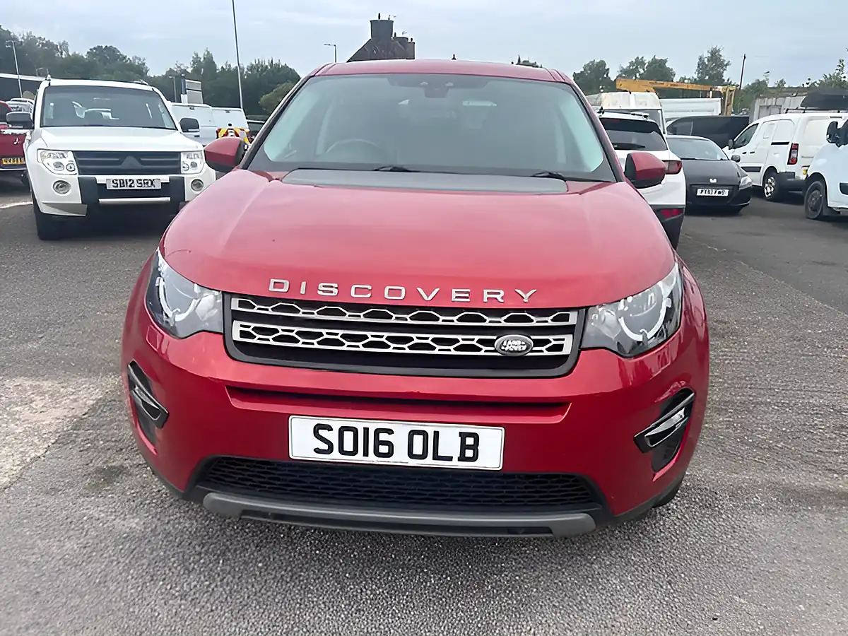 Used 2016 Land Rover Discovery Sport Se Tech Red - Interior and Exterior details 4
