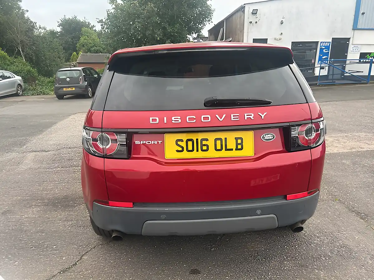 Used 2016 Land Rover Discovery Sport Se Tech Red - Interior and Exterior details 7