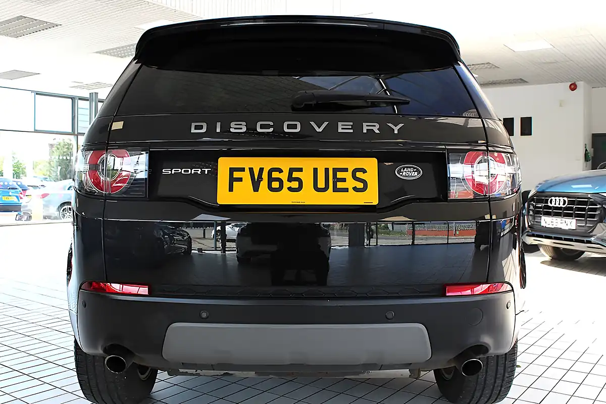 Used 2016 Land Rover Discovery Sport Se Tech Santorini Black - Interior and Exterior details 17