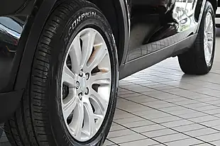 Used 2016 Land Rover Discovery Sport Se Tech Santorini Black - Interior and Exterior details 6