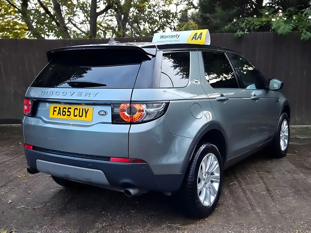 Used 2016 Land Rover Discovery Sport Se Tech Scotia Grey - Interior and Exterior details 8