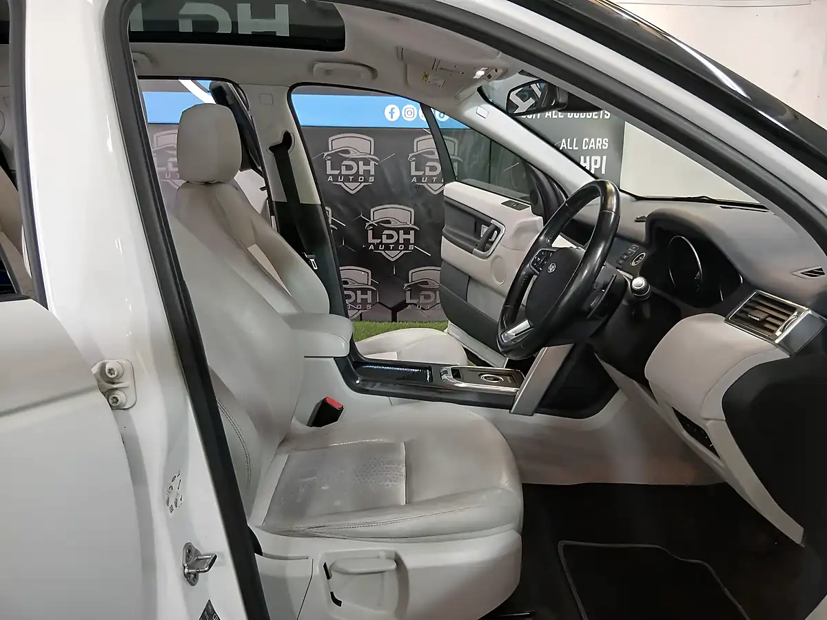 Used 2016 Land Rover Discovery Sport Se Tech White - Interior and Exterior details 15