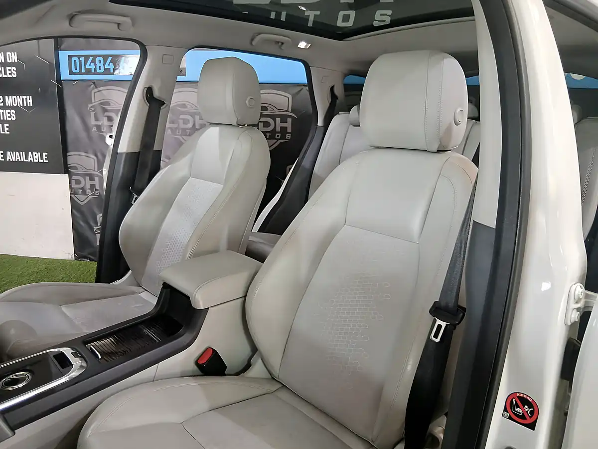Used 2016 Land Rover Discovery Sport Se Tech White - Interior and Exterior details 16
