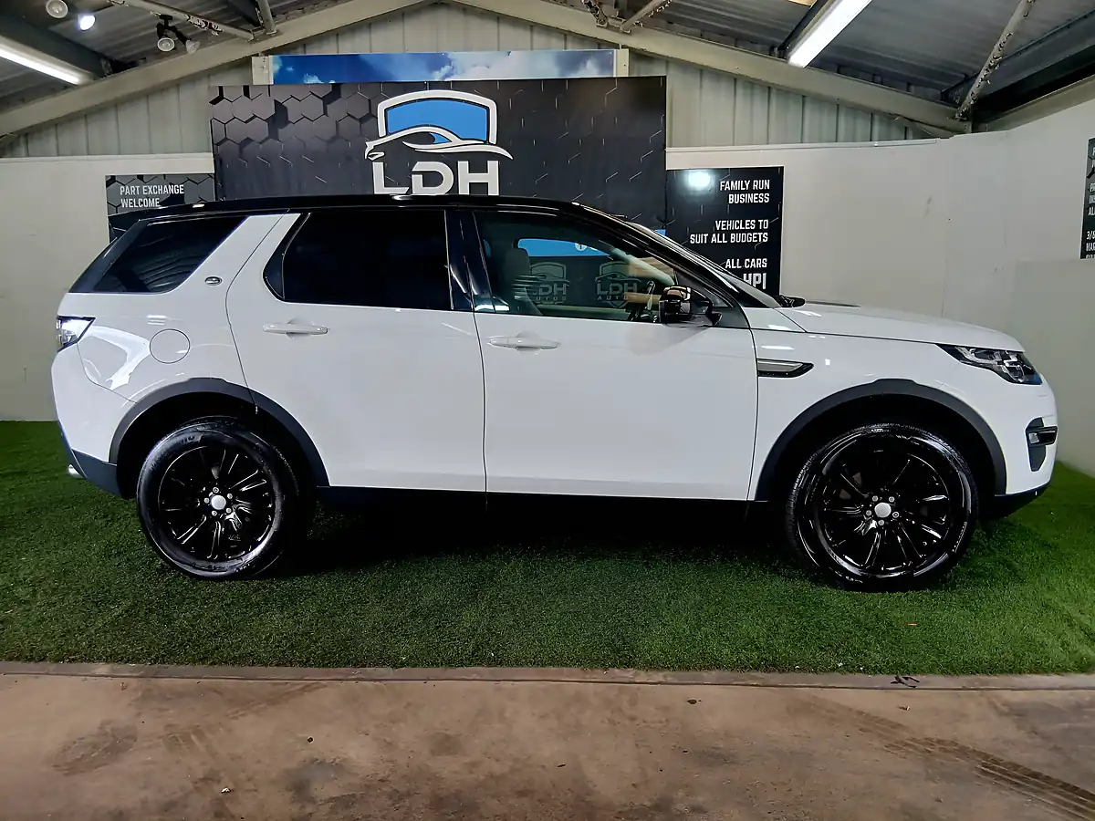 Used 2016 Land Rover Discovery Sport Se Tech White - Interior and Exterior details 2
