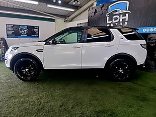 Used 2016 Land Rover Discovery Sport Se Tech White - Interior and Exterior details 6
