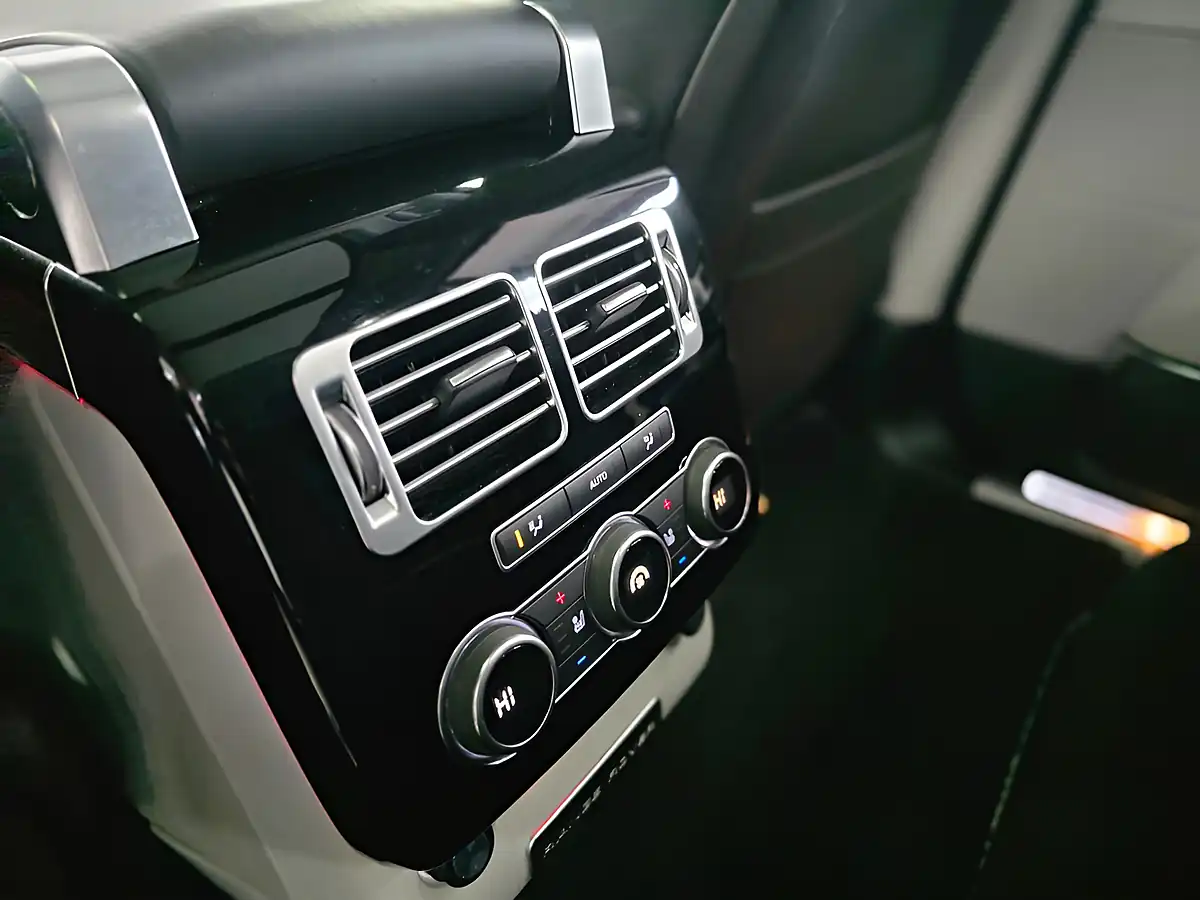Used 2016 Land Rover Range Rover Autobiography Carpathian Grey - Interior and Exterior details 15
