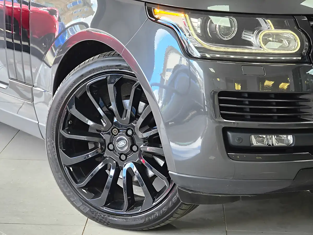 Used 2016 Land Rover Range Rover Autobiography Carpathian Grey - Interior and Exterior details 6