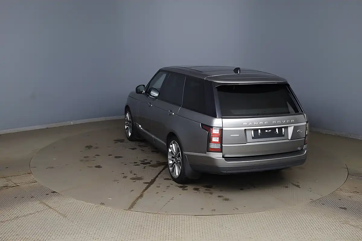 Used 2016 Land Rover Range Rover Autobiography Silver - Interior and Exterior details 10