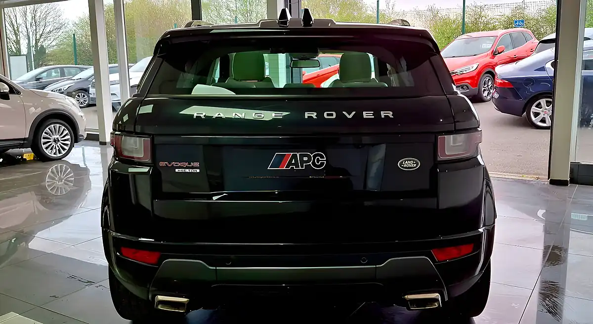 Used 2016 Land Rover Range Rover Evoque Hse Dynamic Black - Interior and Exterior details 4