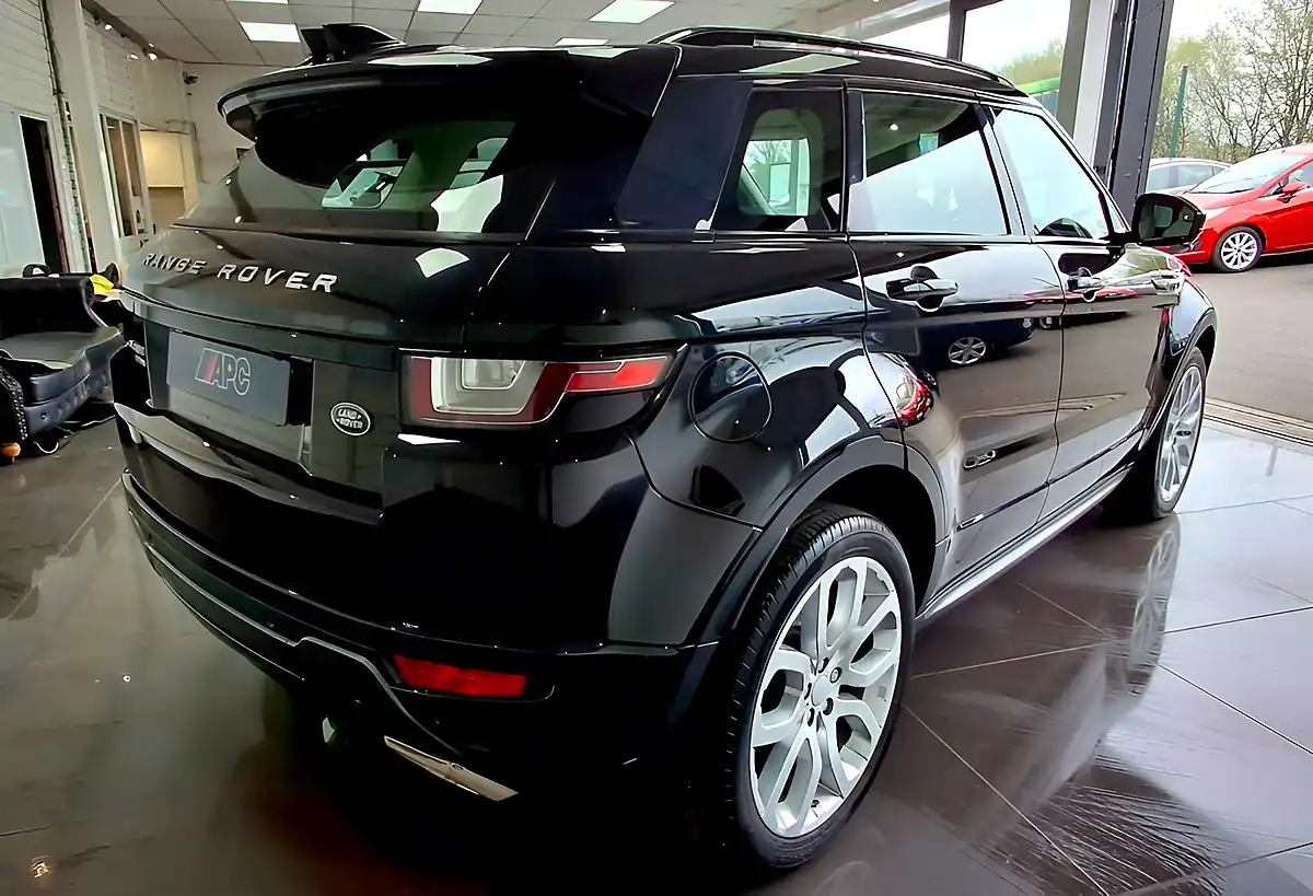 Used 2016 Land Rover Range Rover Evoque Hse Dynamic Black - Interior and Exterior details 5