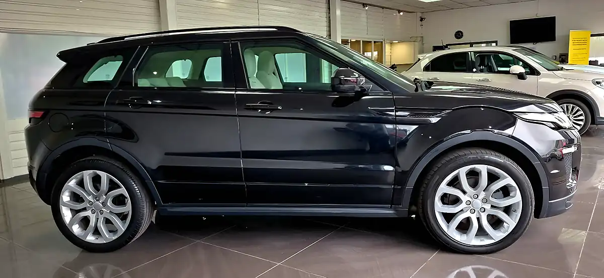 Used 2016 Land Rover Range Rover Evoque Hse Dynamic Black - Interior and Exterior details 6