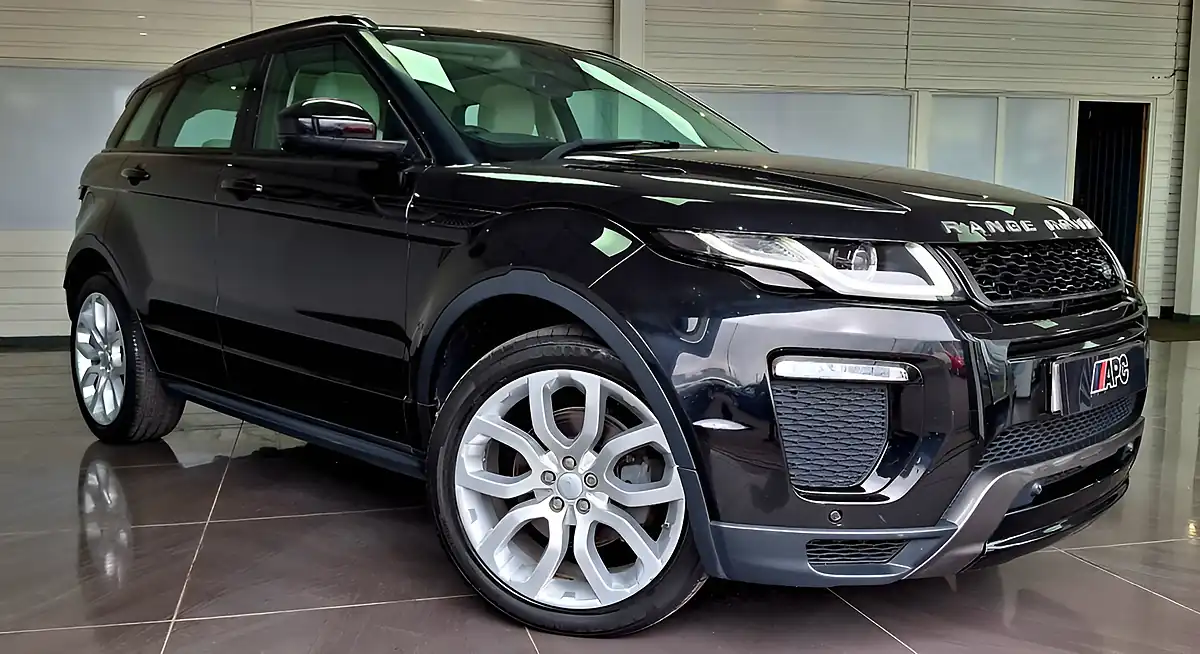 Used 2016 Land Rover Range Rover Evoque Hse Dynamic Black - Interior and Exterior details 9