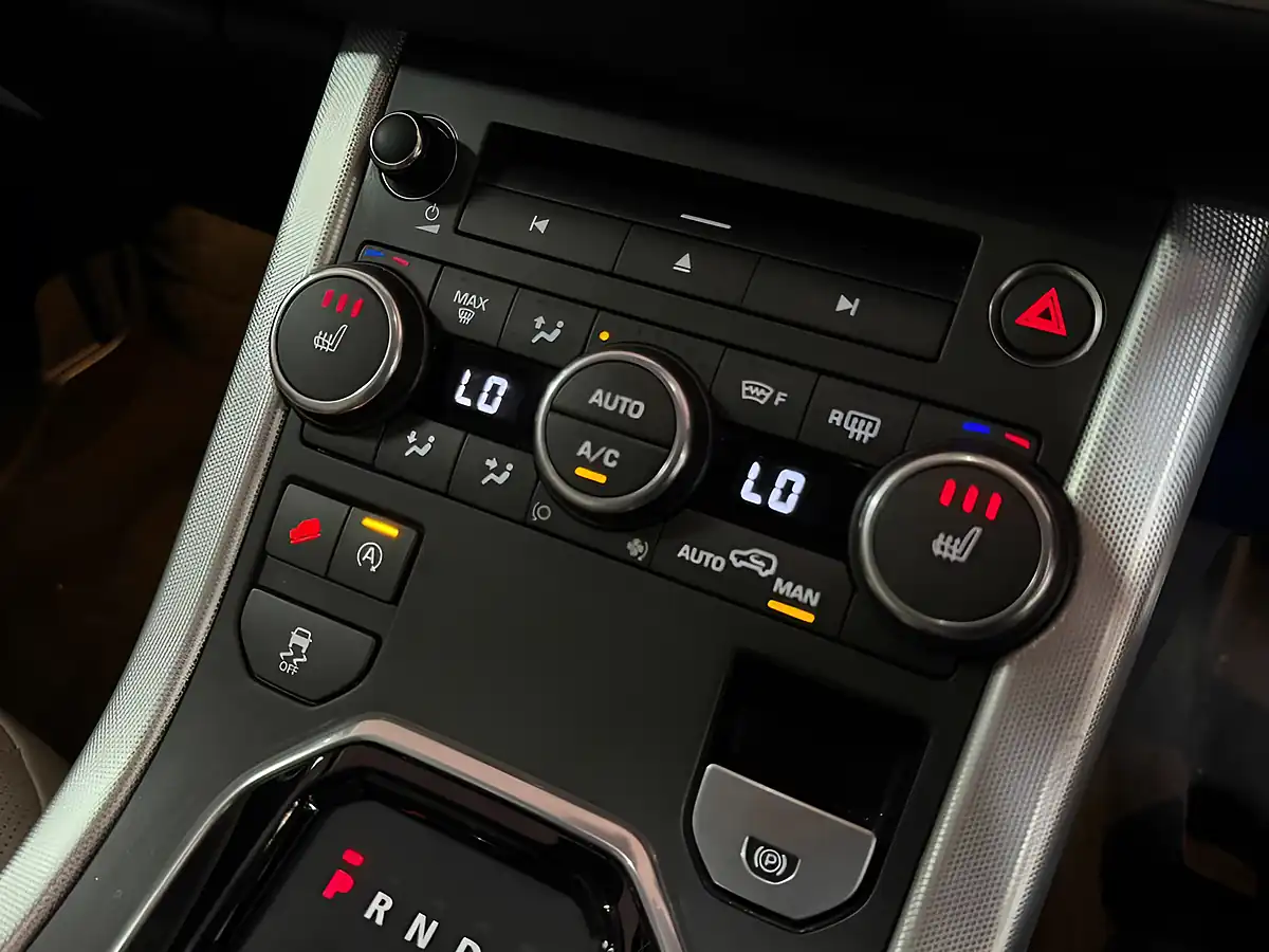 Used 2016 Land Rover Range Rover Evoque Hse Dynamic Black - Interior and Exterior details 14