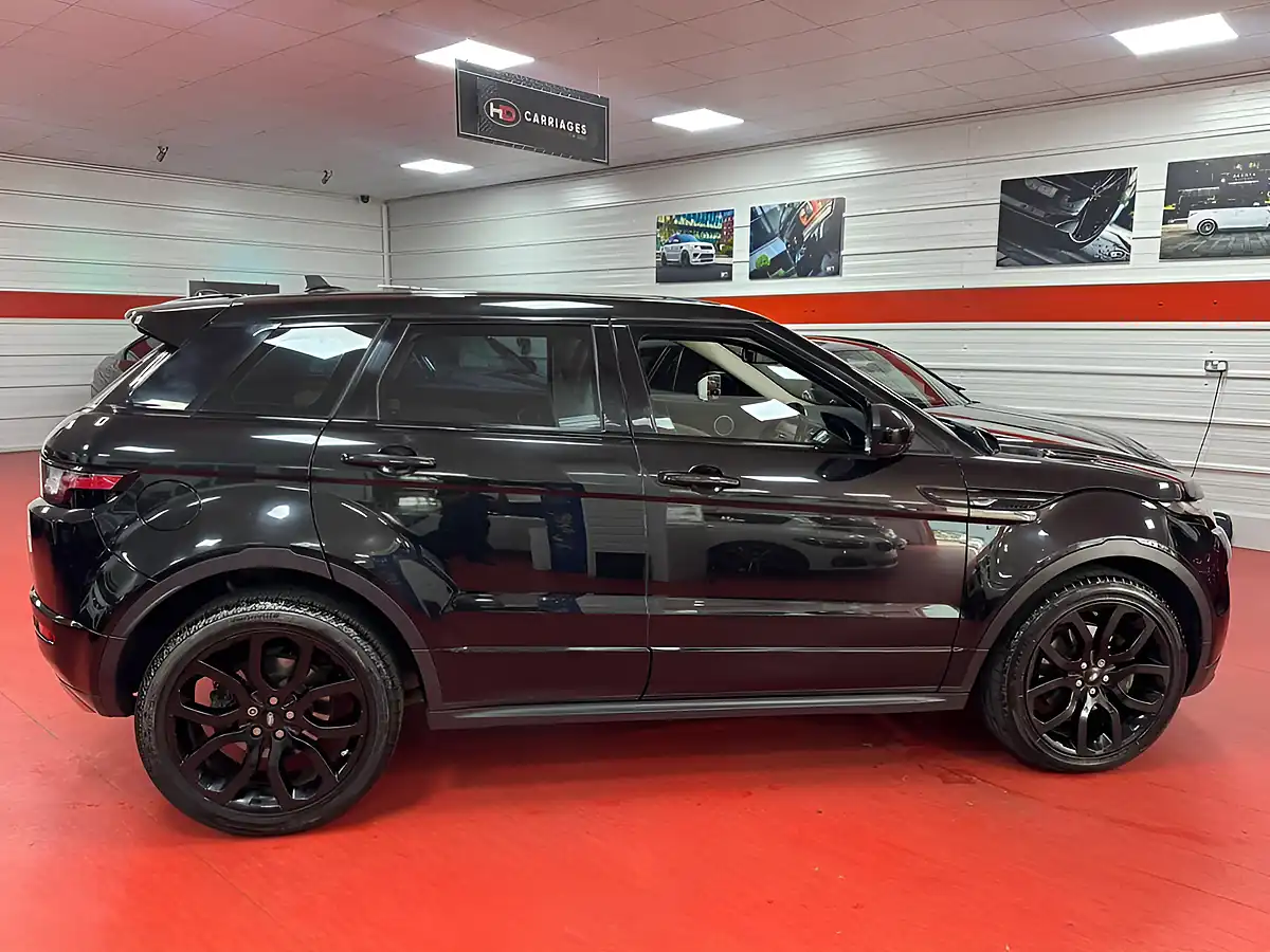 Used 2016 Land Rover Range Rover Evoque Hse Dynamic Black - Interior and Exterior details 3